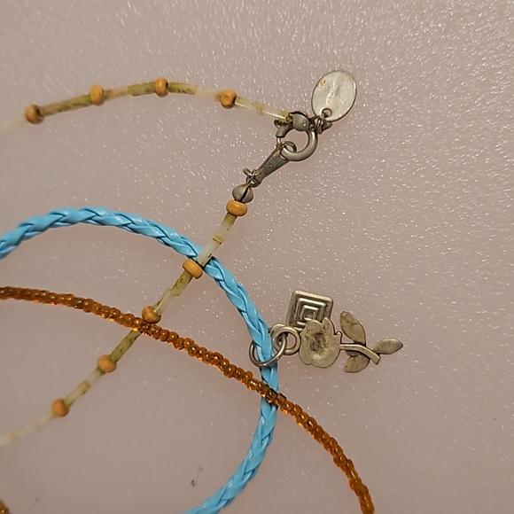 Lot of 9 pc. of 2 necklaces 1 earring 6 bracelets bag #1 faux wood tan natural - Picture 5 of 11